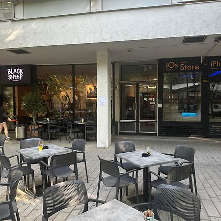 Ruben Apartman City Center Debrecen Exterior foto